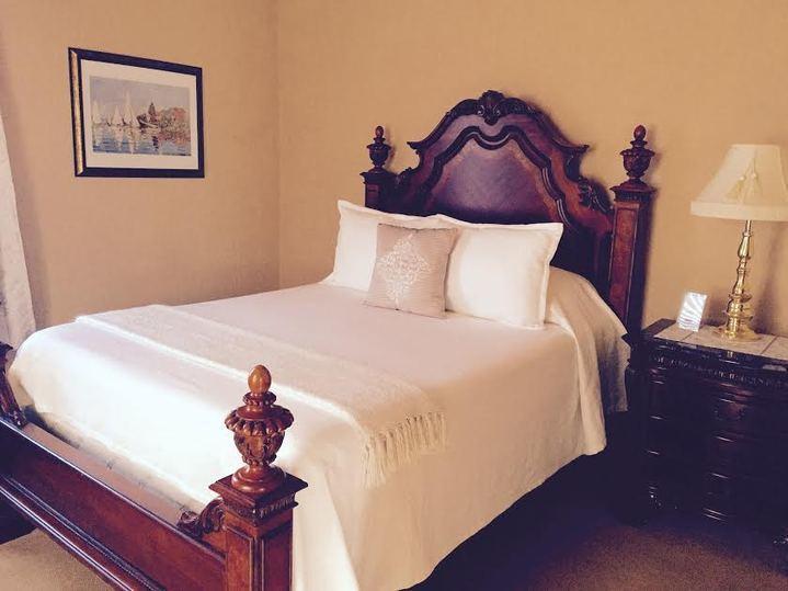 The Woodford Inn Versailles Екстер'єр фото